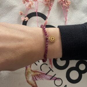 Bracelet Co88 France en acier inoxydable doré et pierres naturelles, pampille coeur dorée