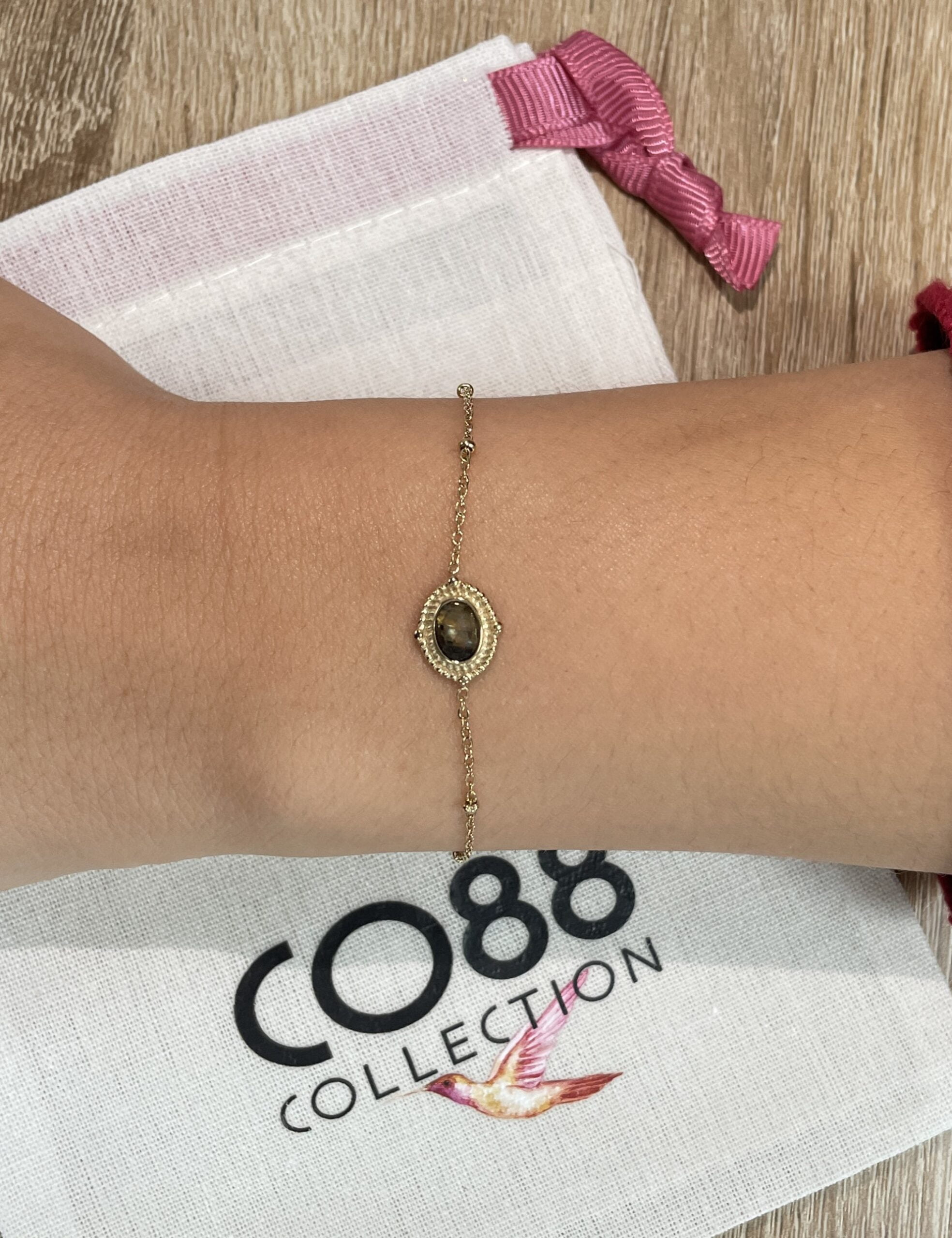Bracelet Co88 France en acier inoxydable doré et pierre naturelle