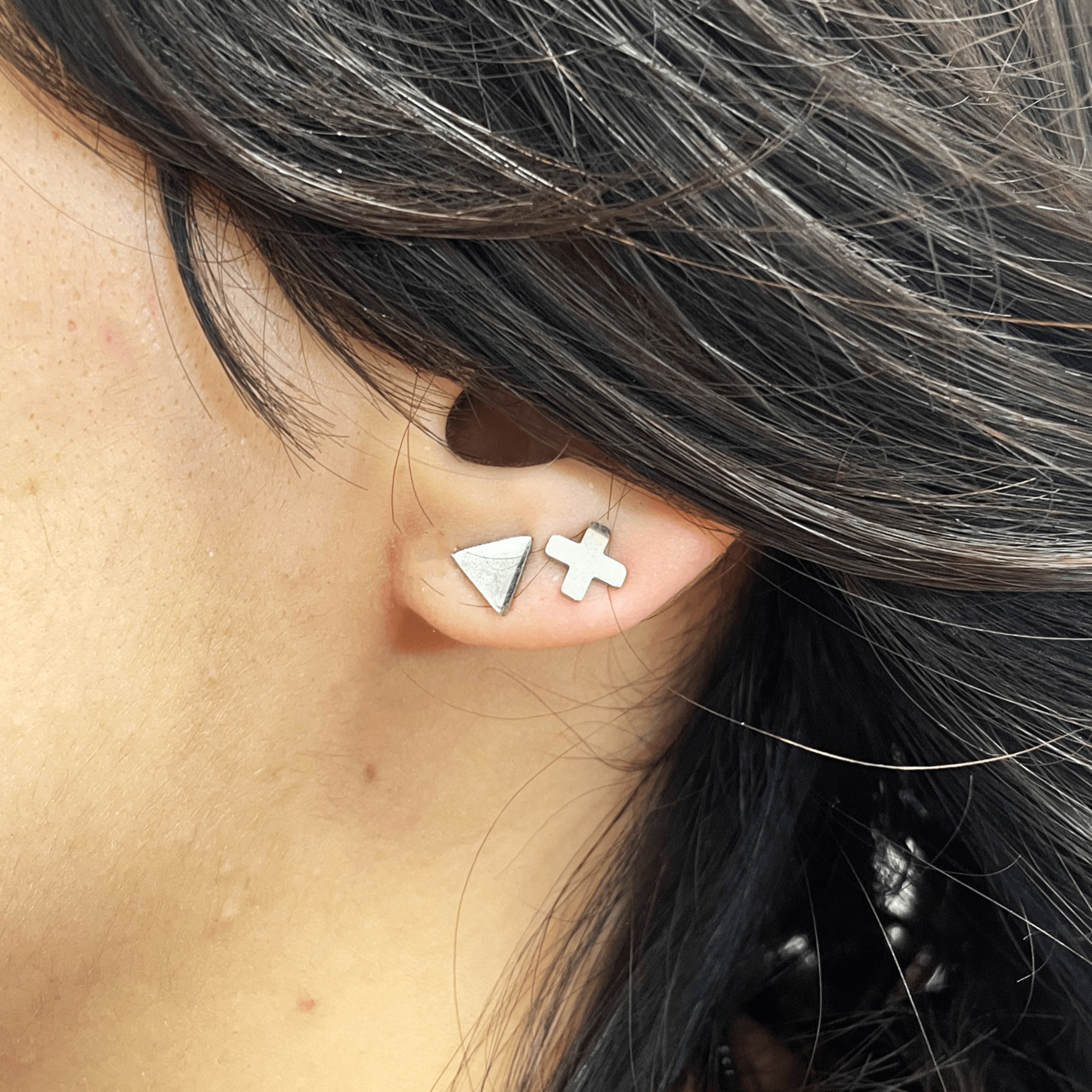 8CE-70030-1 Composition de boucles d'oreilles, puces d'oreilles Co88 France en acier inoxydable argenté