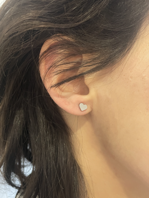 Boucles d'oreilles, puces d'oreilles Co88 France en acier inoxydable argenté, motif cœur