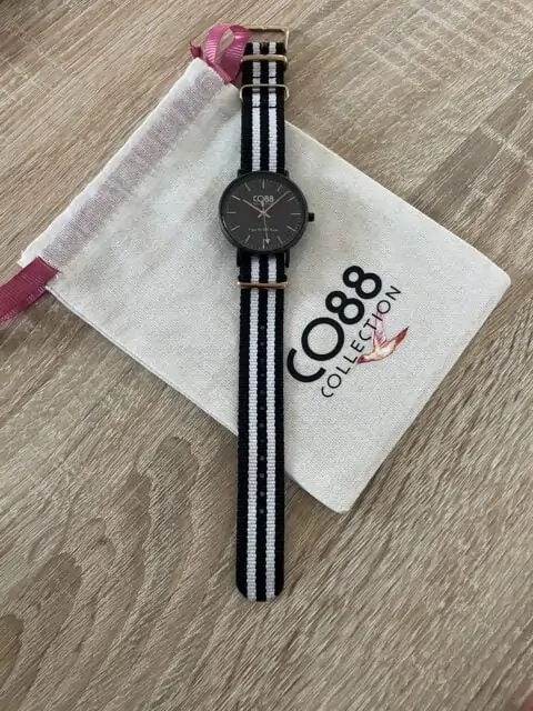Montre Co88 France en acier inoxydable rose gold et tissu noir et blanc