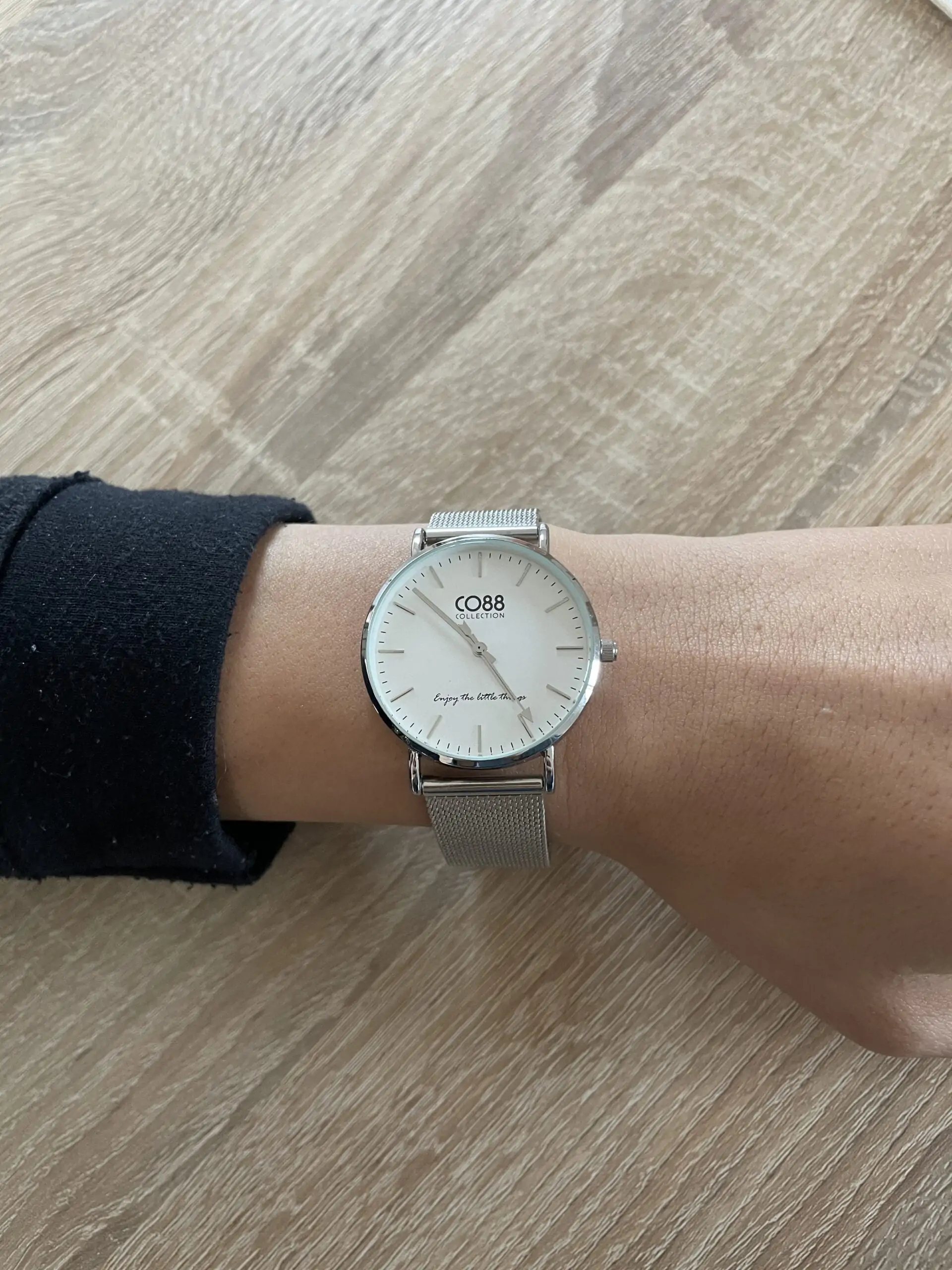 Montre Co88 France en acier inoxydable argenté, cadrant blanc