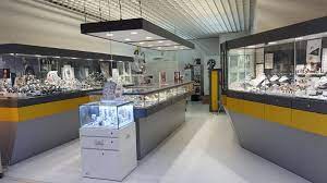 Devanture bijouterie ENTRE 2 CARATS