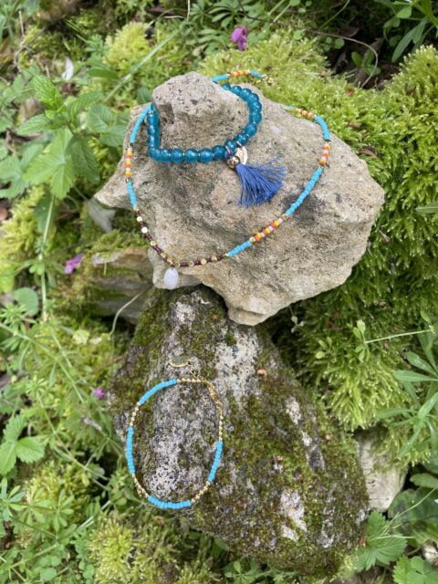 Bijoux Co88 France bleus, collier et bracelets avec pampille