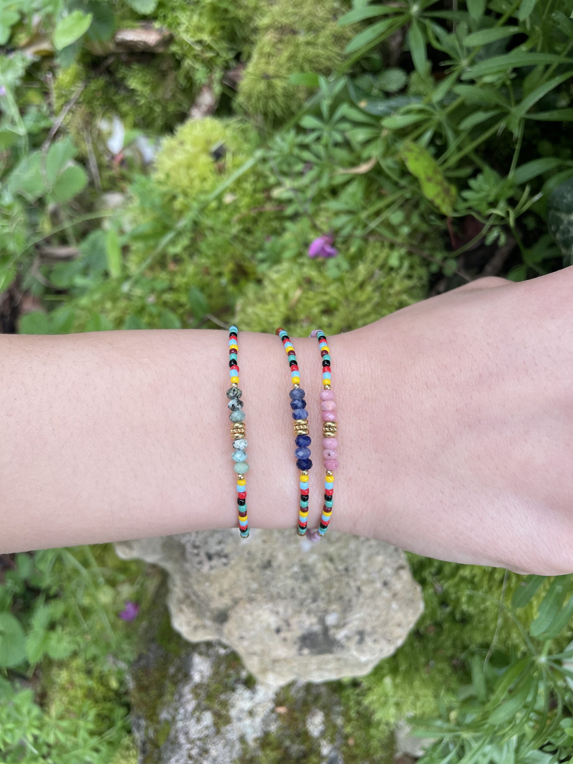 Composition de bracelets Co88 France en acier inoxydable et perles colorées